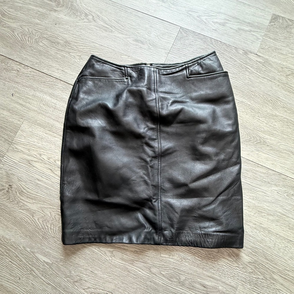 Lord & Taylor Black Genuine Leather Mini Skirt Size 12 Pencil Tailored Zip Back
